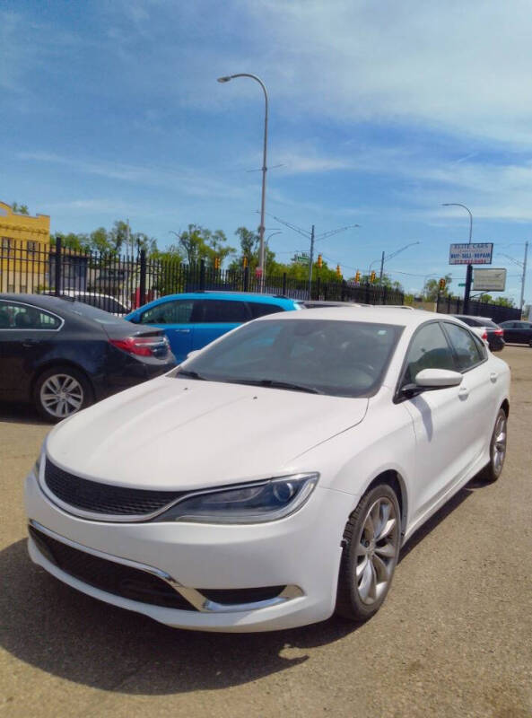 2016 Chrysler 200 S