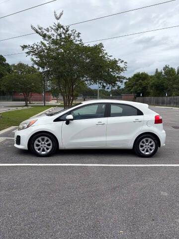 2016 Kia Rio 5-Door LX
