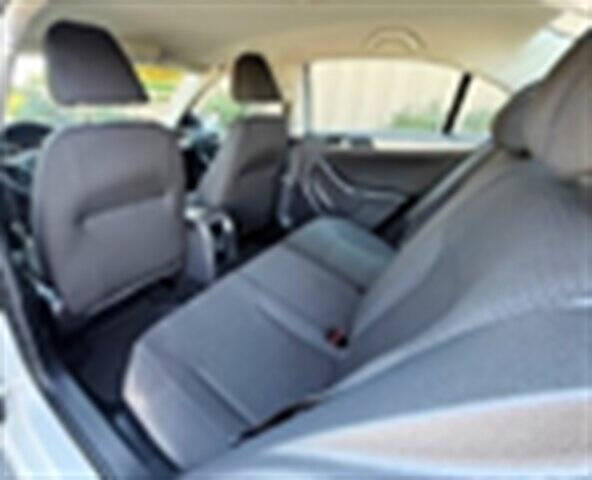 2015 Volkswagen Jetta