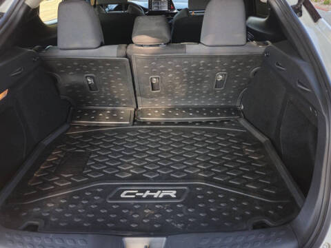 2020 Toyota C-HR LE