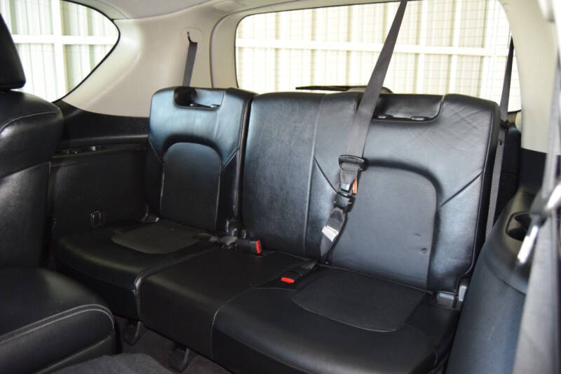 2017 Infiniti QX80 Signature Edition