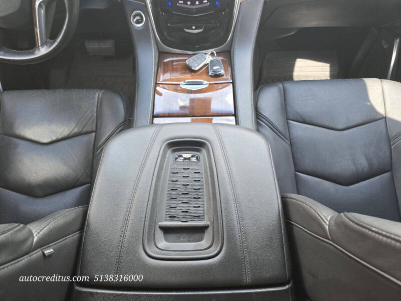 2017 Cadillac Escalade Luxury