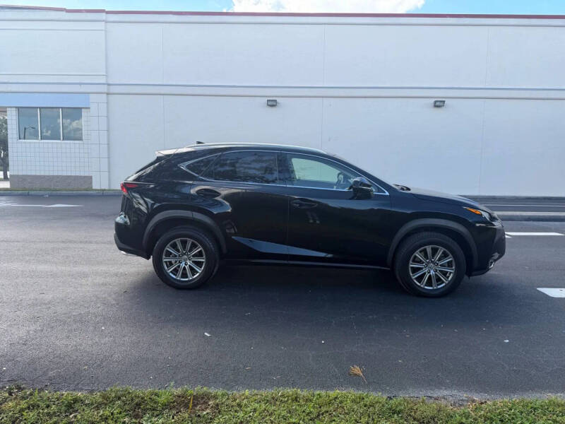 2017 Lexus NX 200t
