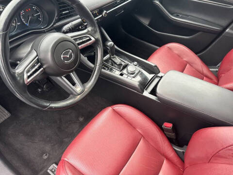 2023 Mazda Mazda3 Sedan 2.5 S Carbon Edition