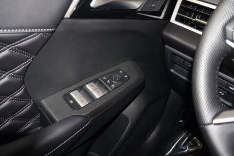 2024 Mitsubishi Outlander PHEV SEL