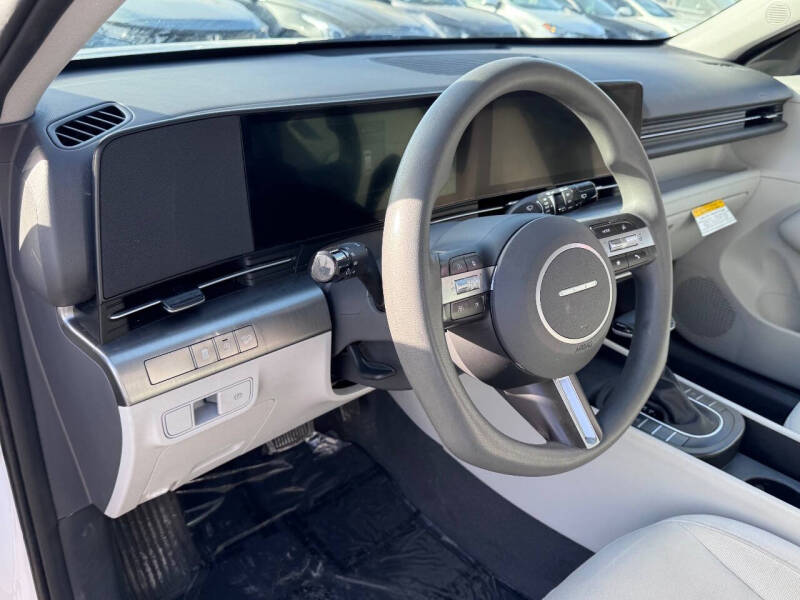 2024 Hyundai Kona SE