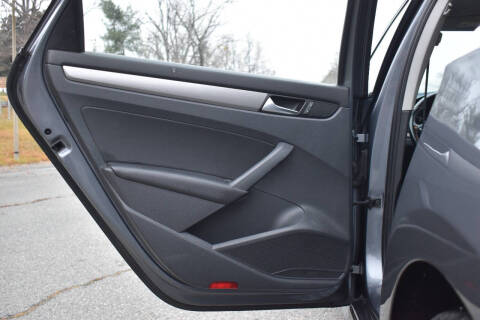 2014 Volkswagen Passat 1.8T SE