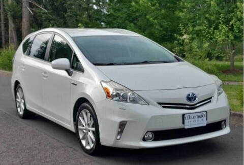 2014 Toyota Prius v for sale at CLEAR CHOICE AUTOMOTIVE in Milwaukie OR