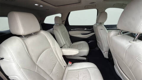 2022 Buick Enclave Essence