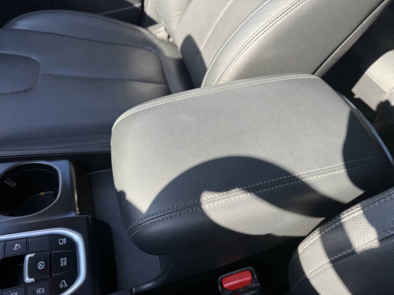 2019 Hyundai Santa Fe Ultimate 2.4L