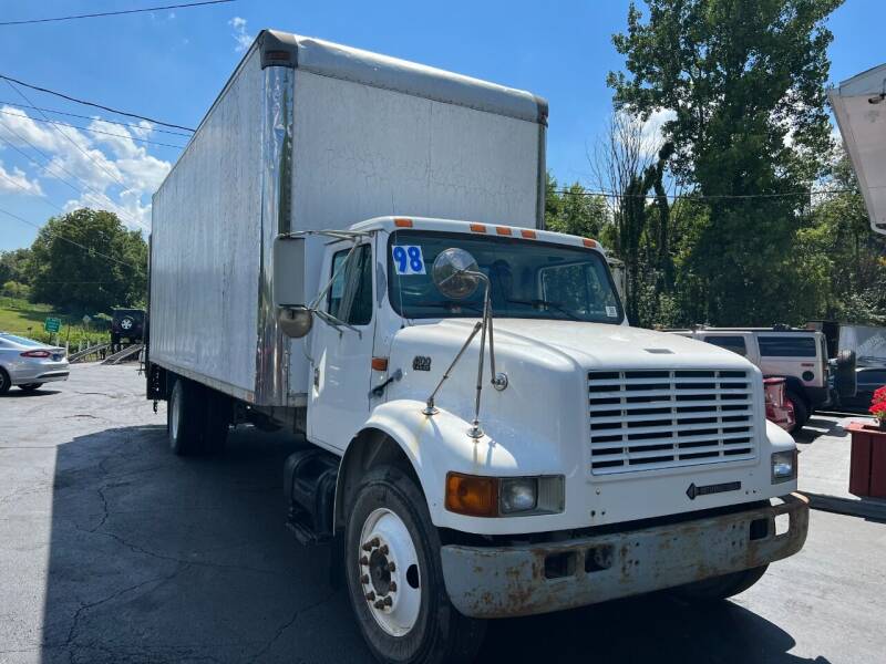 1998 International 4700 for sale at GREAT DEALS ON WHEELS in Michigan City IN