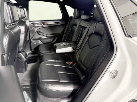 2018 Porsche Macan S