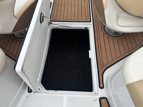 2013 Crownline E260 XS