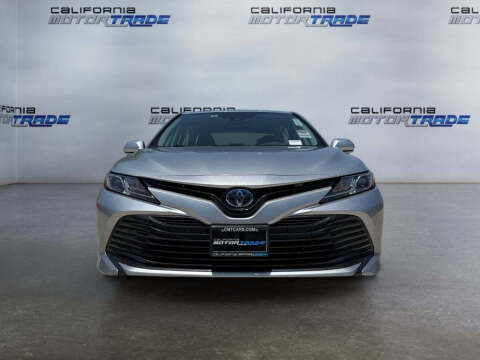 2020 Toyota Camry Hybrid LE