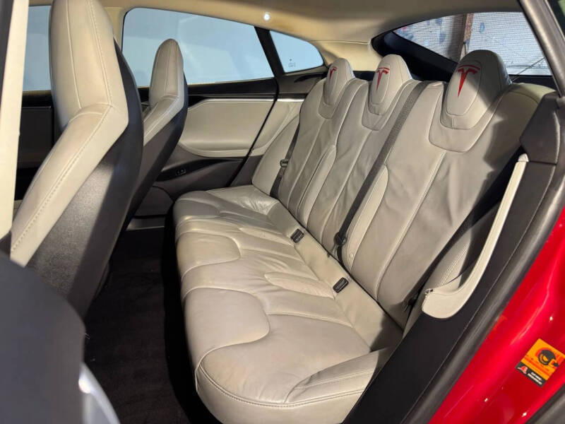 2014 Tesla Model S