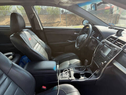 2016 Toyota Camry SE