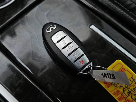 2024 Infiniti QX80 Luxe