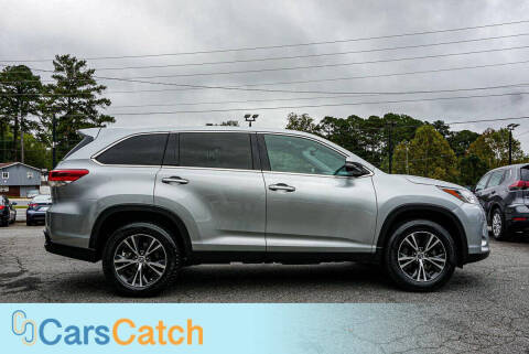 2019 Toyota Highlander LE