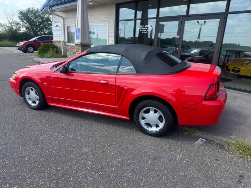2000 Ford Mustang