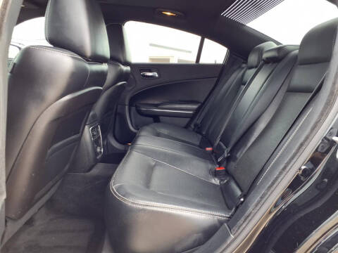 2014 Dodge Charger SXT