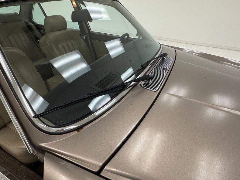 1986 Jaguar XJ-Series XJ6 Vanden Plas