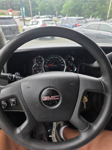 2017 GMC Savana 2500