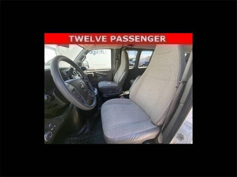 2022 Chevrolet Express LS 3500