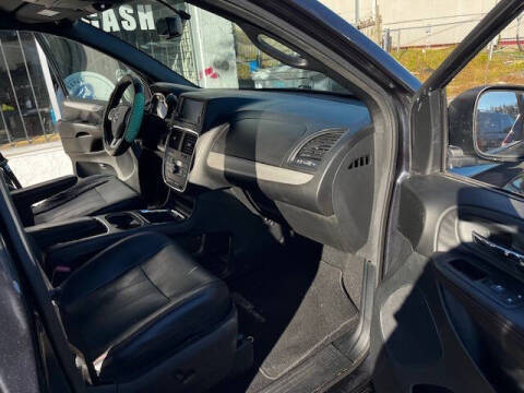 2013 Dodge Grand Caravan R/T