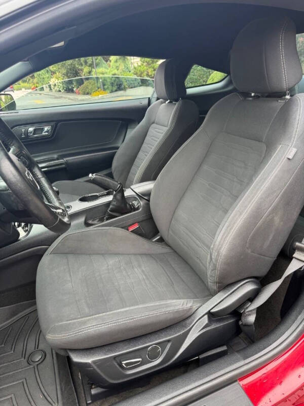 2017 Ford Mustang EcoBoost