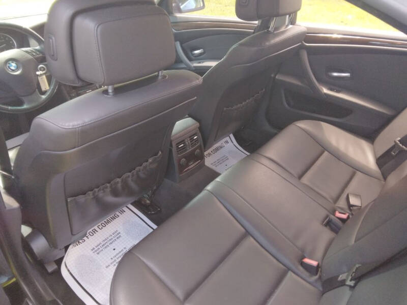 2009 BMW 5 Series 528i