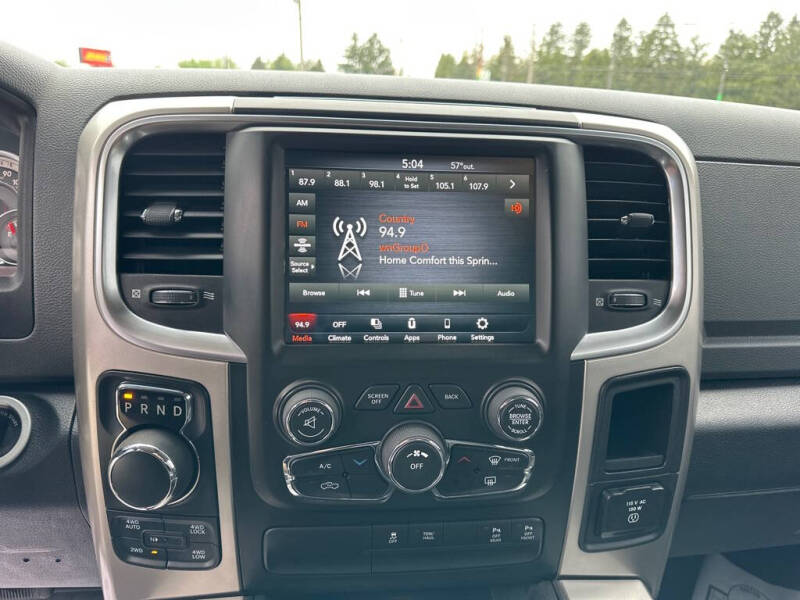 2018 RAM 1500 SLT
