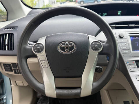 2015 Toyota Prius Two