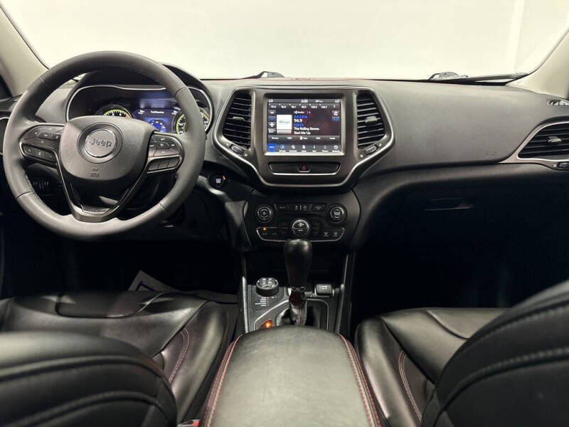 2022 Jeep Cherokee Trailhawk