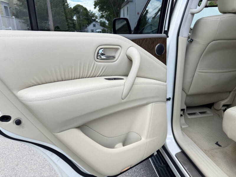 2015 Infiniti QX80