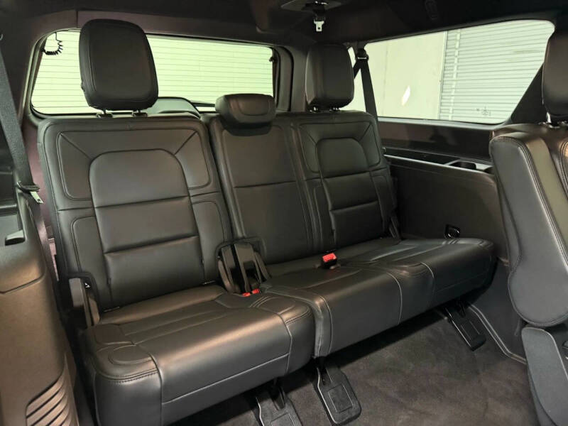 2023 Lincoln Navigator L Standard