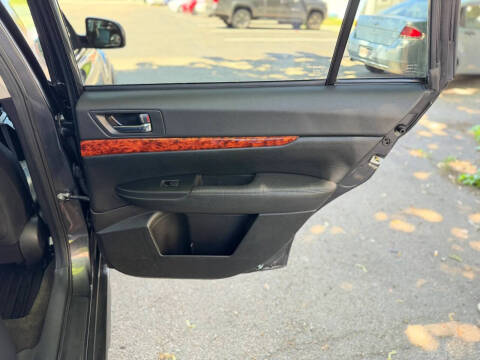 2012 Subaru Outback 3.6R Limited
