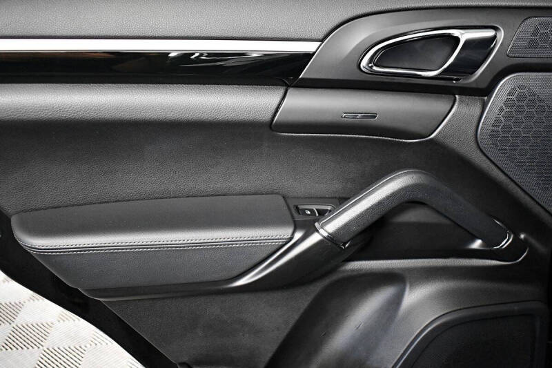 2015 Porsche Cayenne S