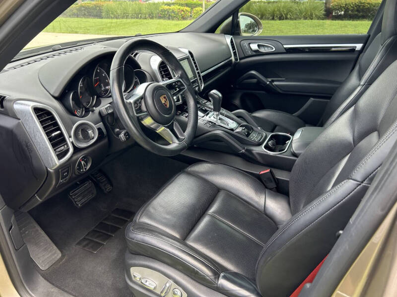 2016 Porsche Cayenne