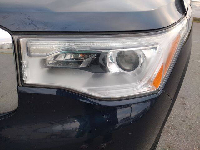 2017 GMC Acadia SLE-2