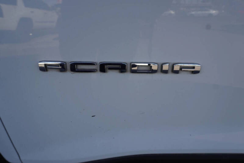 2022 GMC Acadia SLE