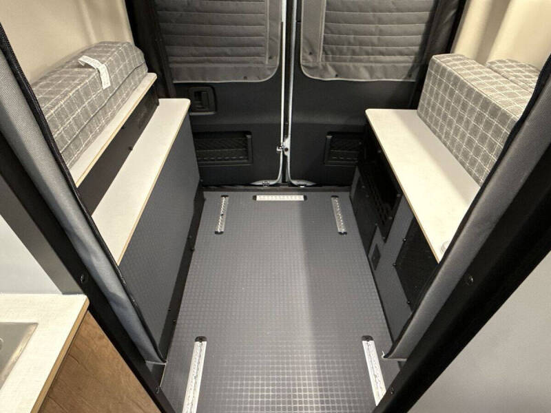 2025 Mercedes-Benz Sprinter