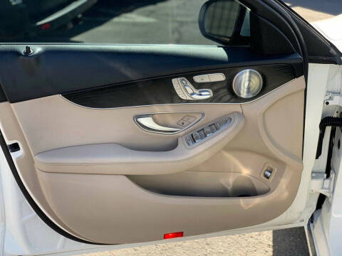 2017 Mercedes-Benz C-Class