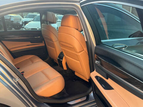 2011 BMW 7 Series 740i