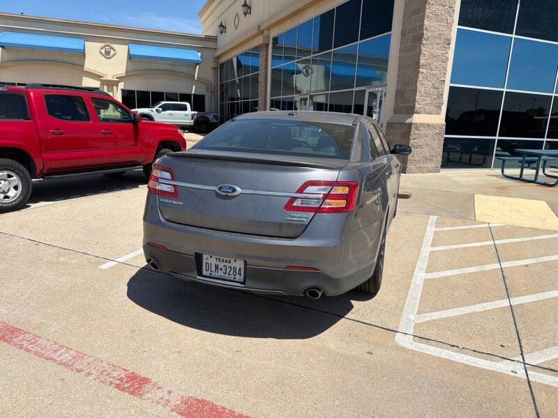 2014 Ford Taurus SEL