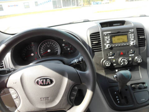 2012 Kia Sedona LX