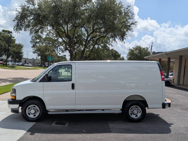 2025 Chevrolet Express 2500