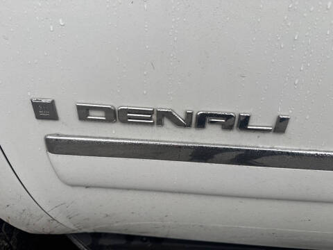 2009 GMC Yukon XL Denali