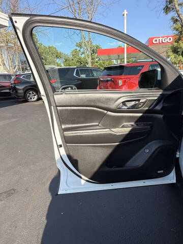 2017 GMC Acadia SLT-1