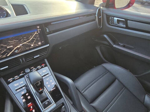 2022 Porsche Cayenne S