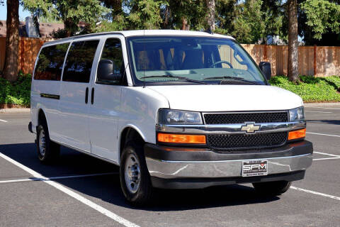 2024 Chevrolet Express LT 3500